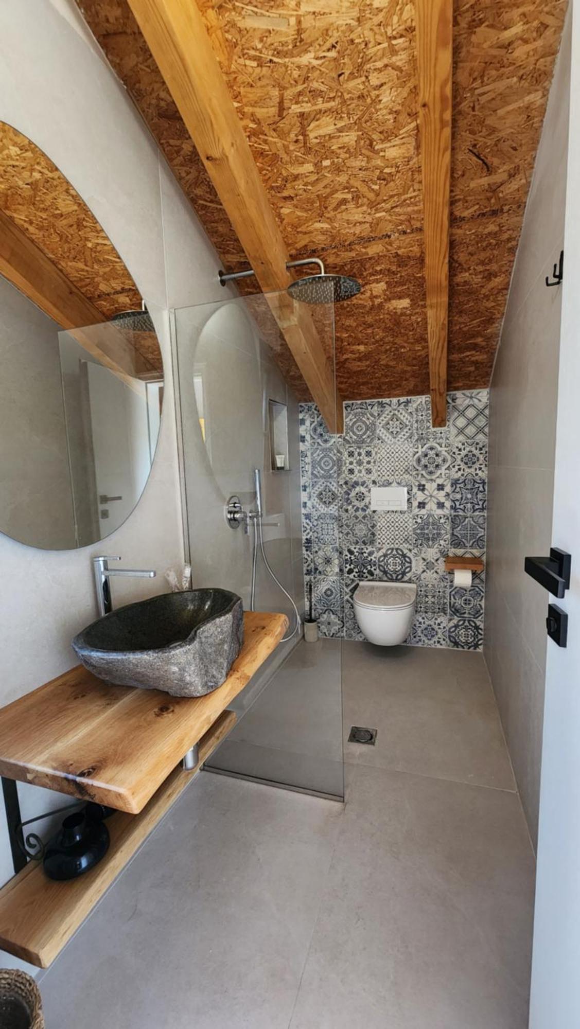 Guesthouse Te Avllia Kelcyre Buitenkant foto