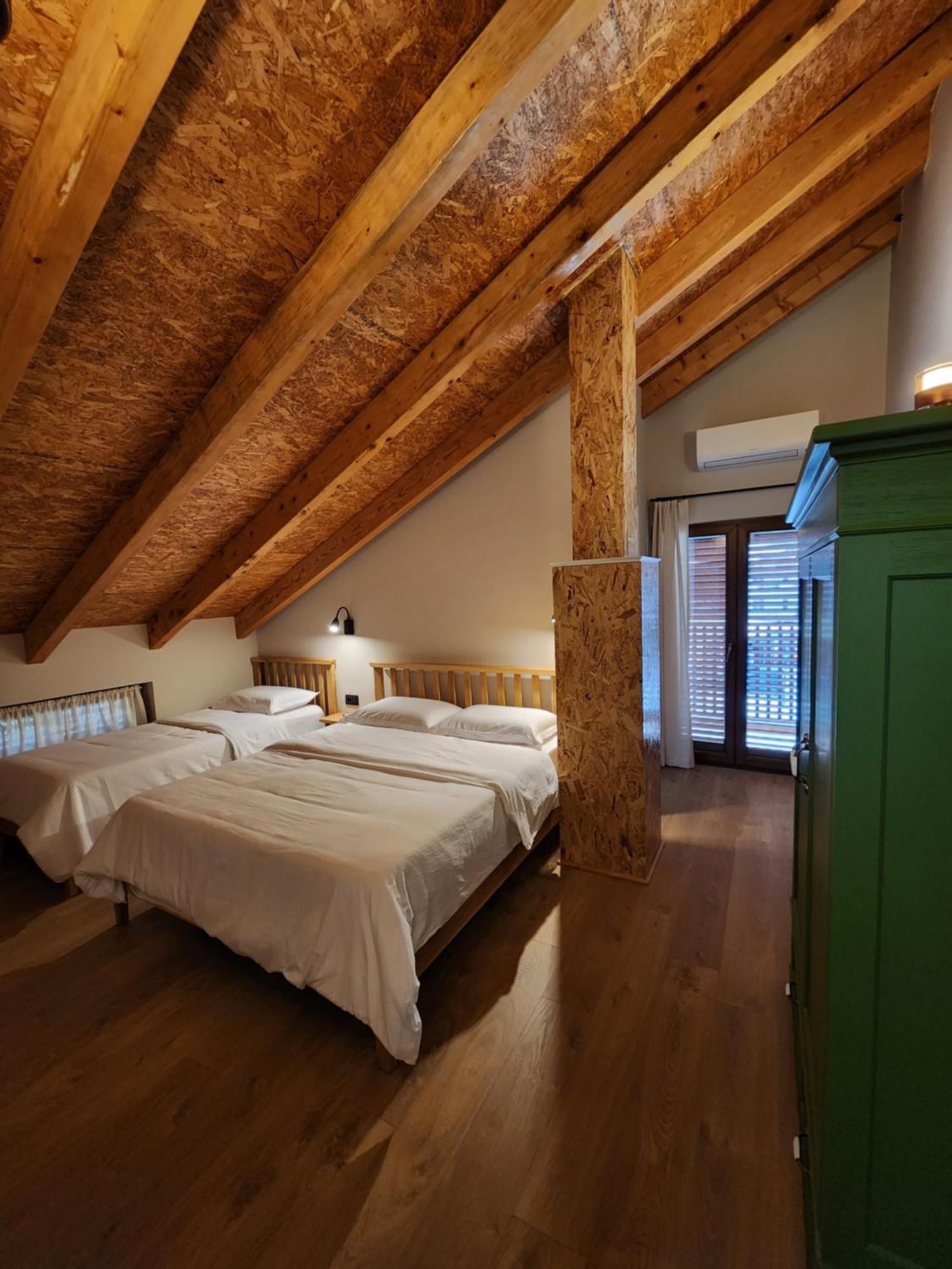 Guesthouse Te Avllia Kelcyre Buitenkant foto